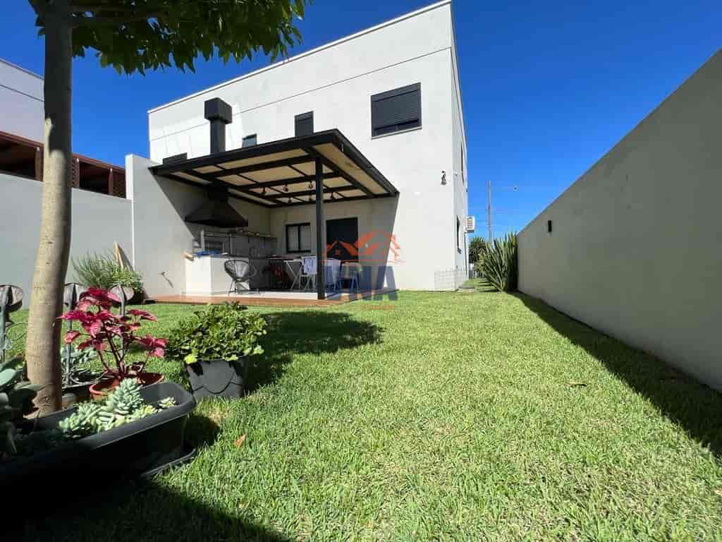 Casa à Venda em Pinhalzinho/SC – Alto Padrão, Inteligente e Pronta para Morar!