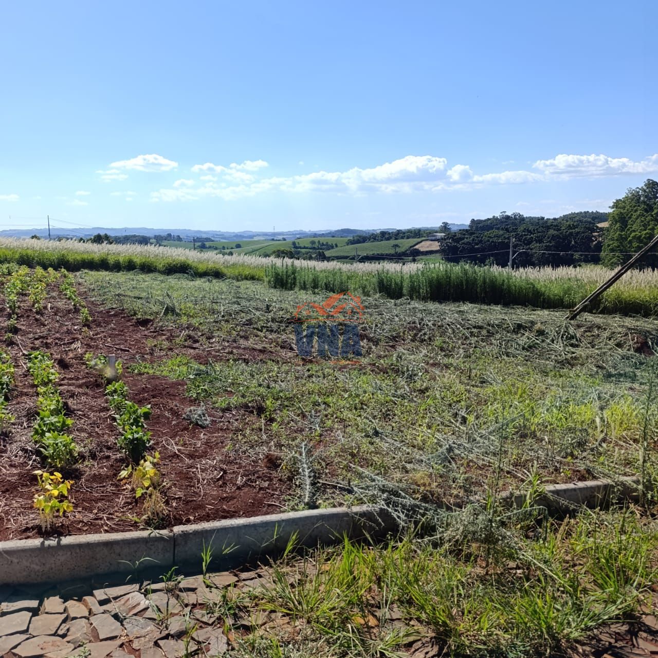 TERRENO A VENDA NO LOTEAMENTO VALE DO SOL
