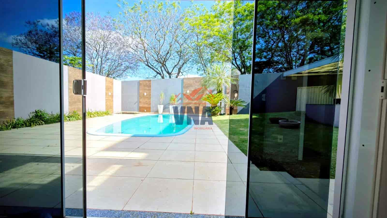 CASA ALTO PADRAO A VENDA PROXIMO DO CENTRO DE PINHALZINHO SC