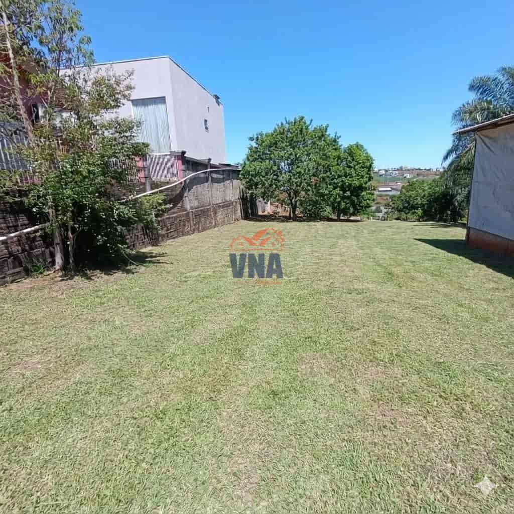 TERRENO A VENDA NO BAIRRO DIVINEIA, PROXIMO AO CENTRO