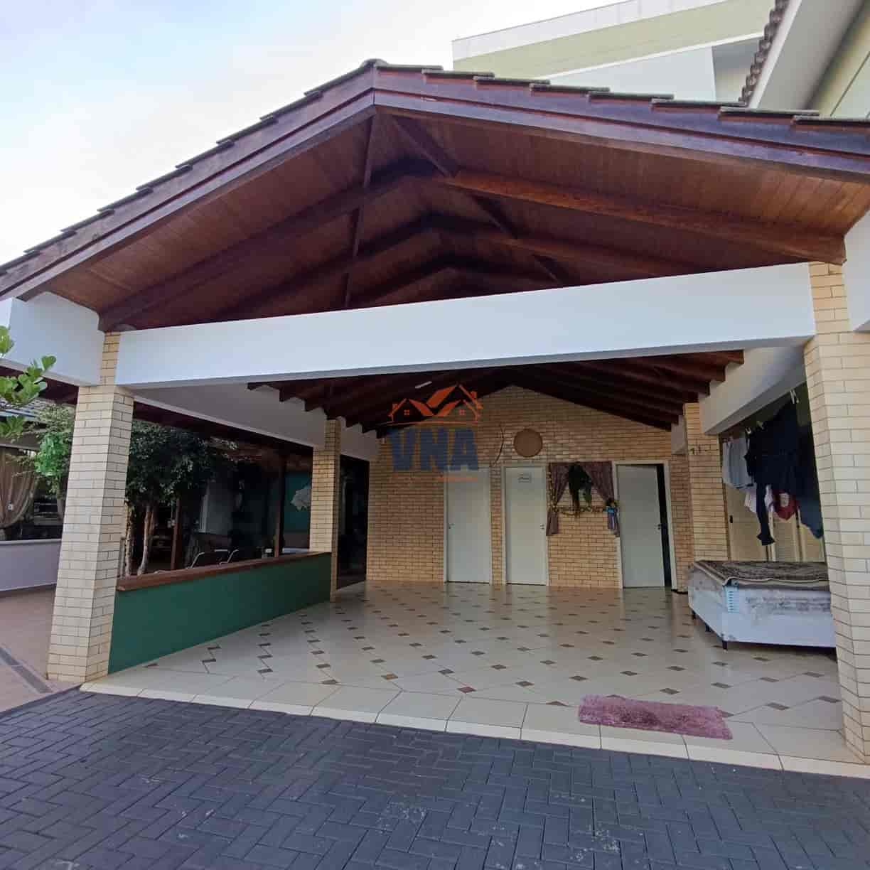 CASA ALTO PADRAO NO CENTRO DE PINHALZINHO SC