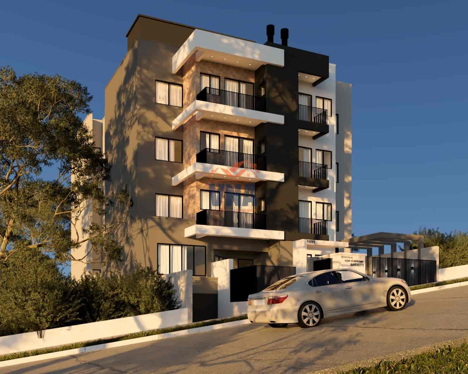 APARTAMENTO NA PLANTA A VENDA A 3 MINUTOS DO CENTRO