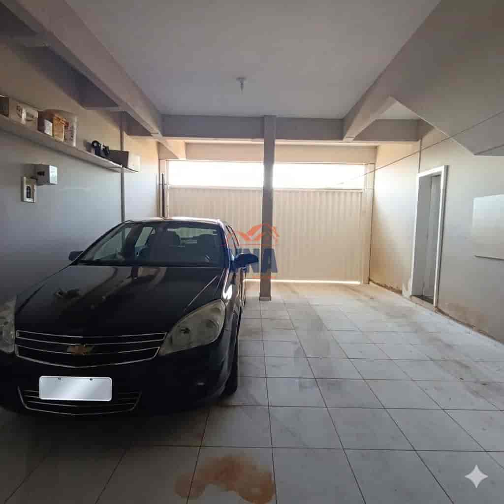 OPORTUNIDADE DE INVESTIMENTO | Prédio Misto no Bairro Jardim Maria Terezinha 🏢✨