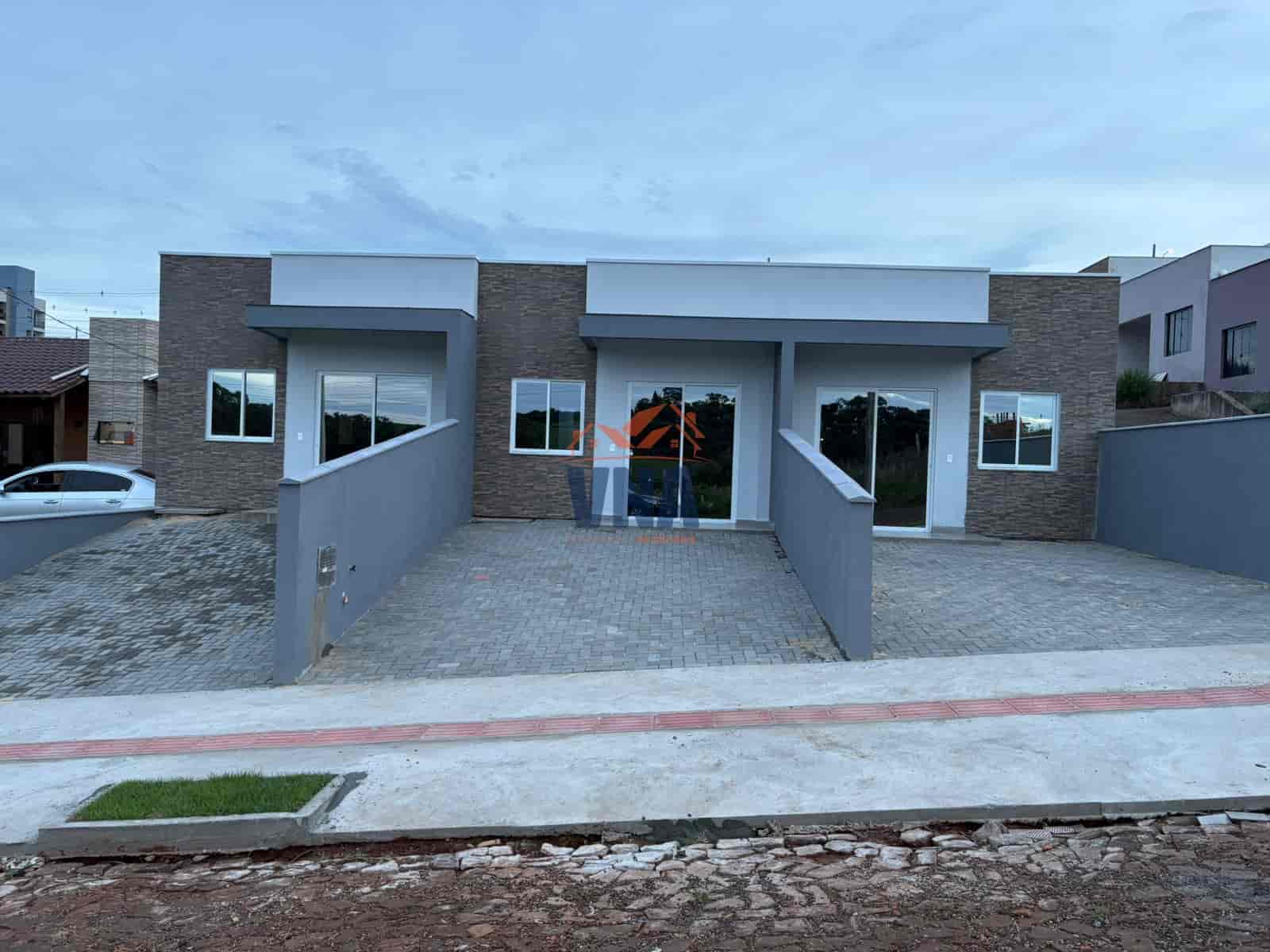 CASA GEMINADA NOVA NO VALE DO PINHAL