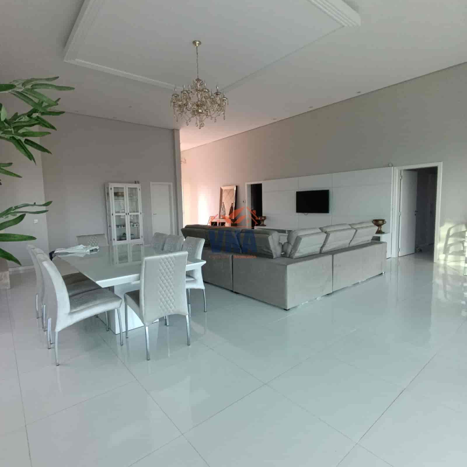 Casa de Luxo à Venda no Bairro Pioneiro – Pinhalzinho/SC