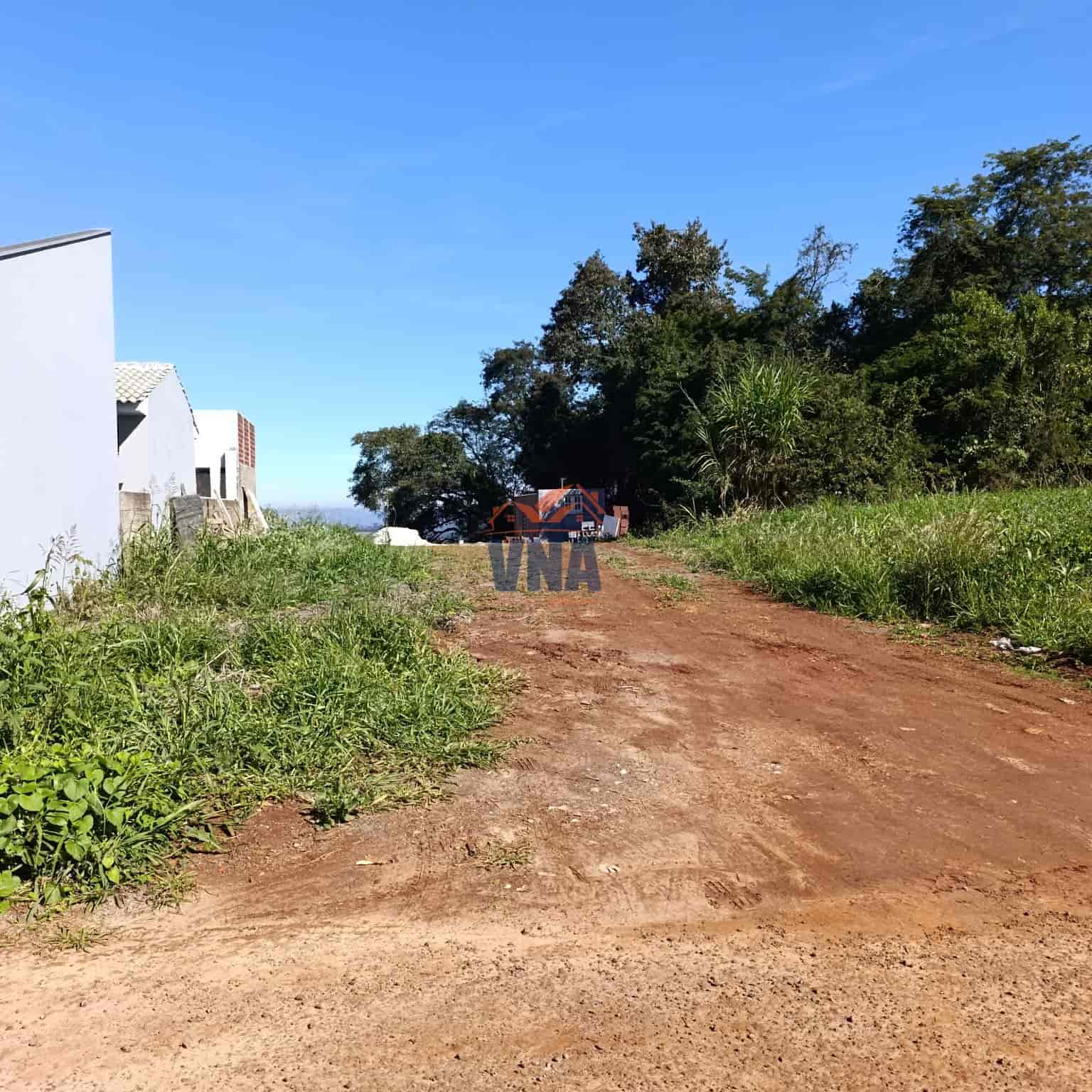 Terreno plano a venda no Lot. Belvedere