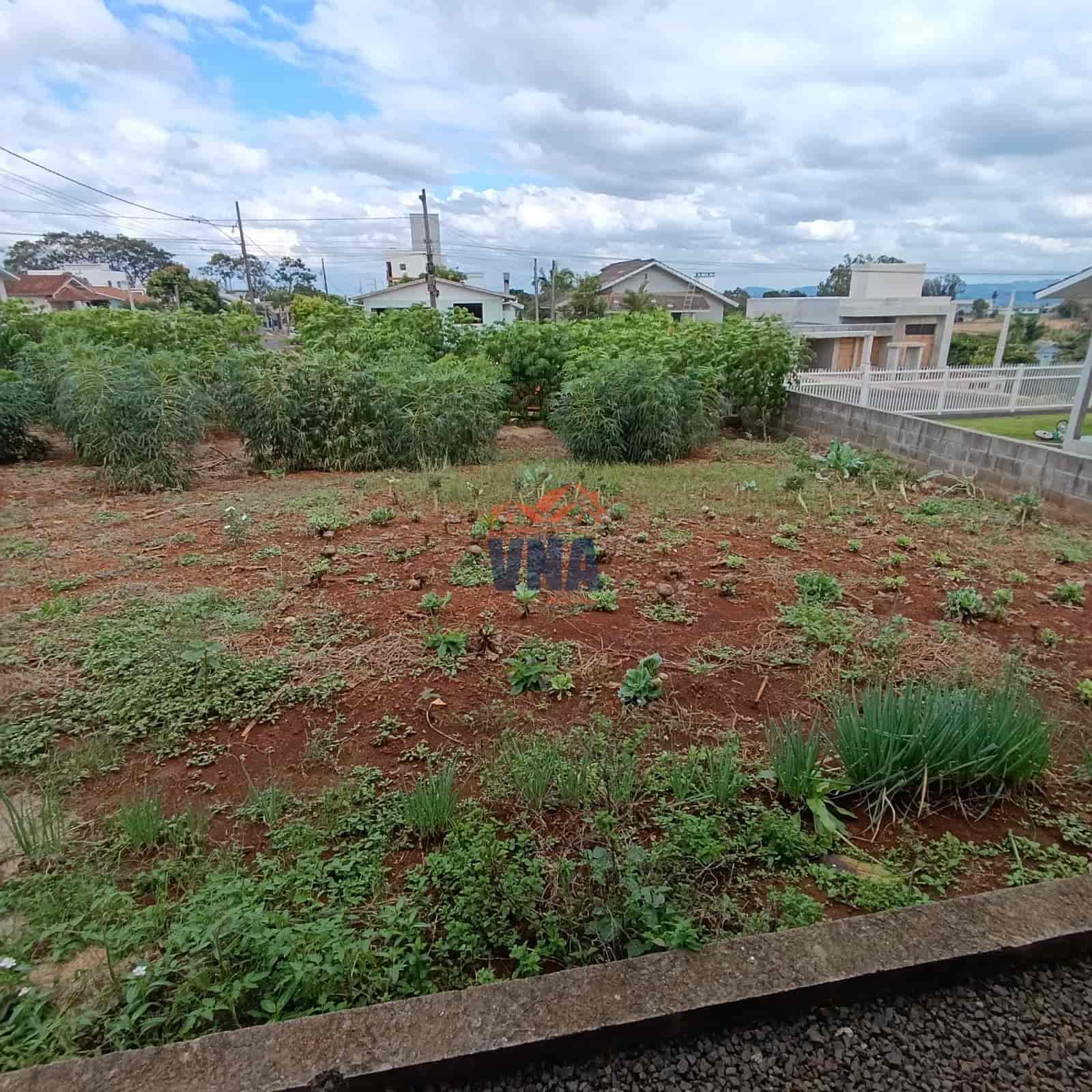 Casa de esquina a venda no Bairro Pioneiro