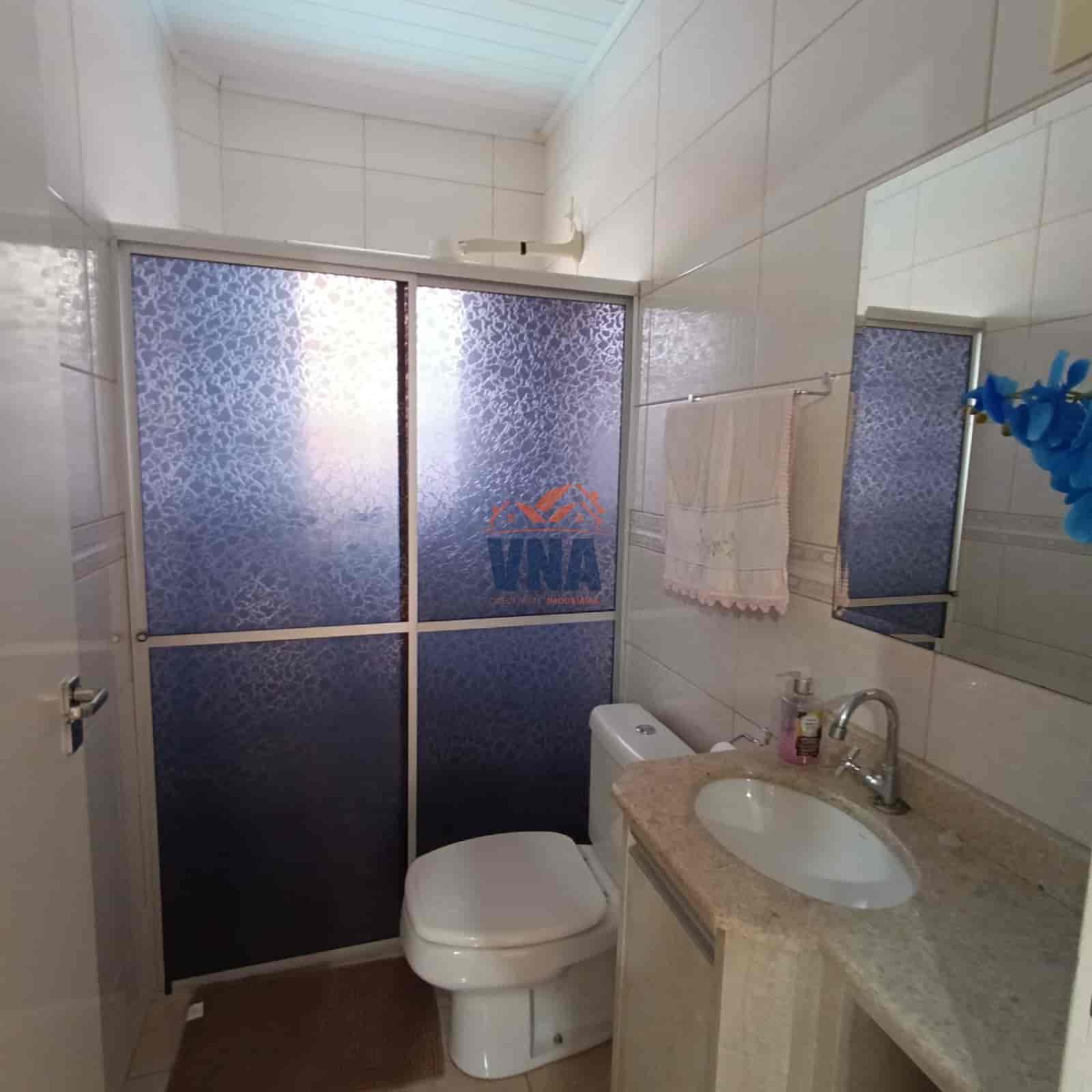 Casa com Piscina no Bairro Pioneiro!