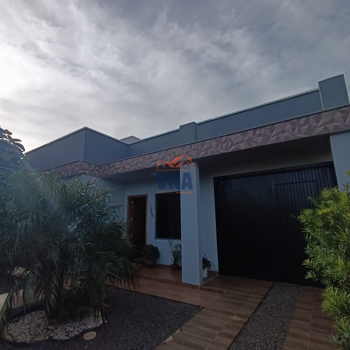 Casa Moderna com Suíte no Loteamento Belvedere!