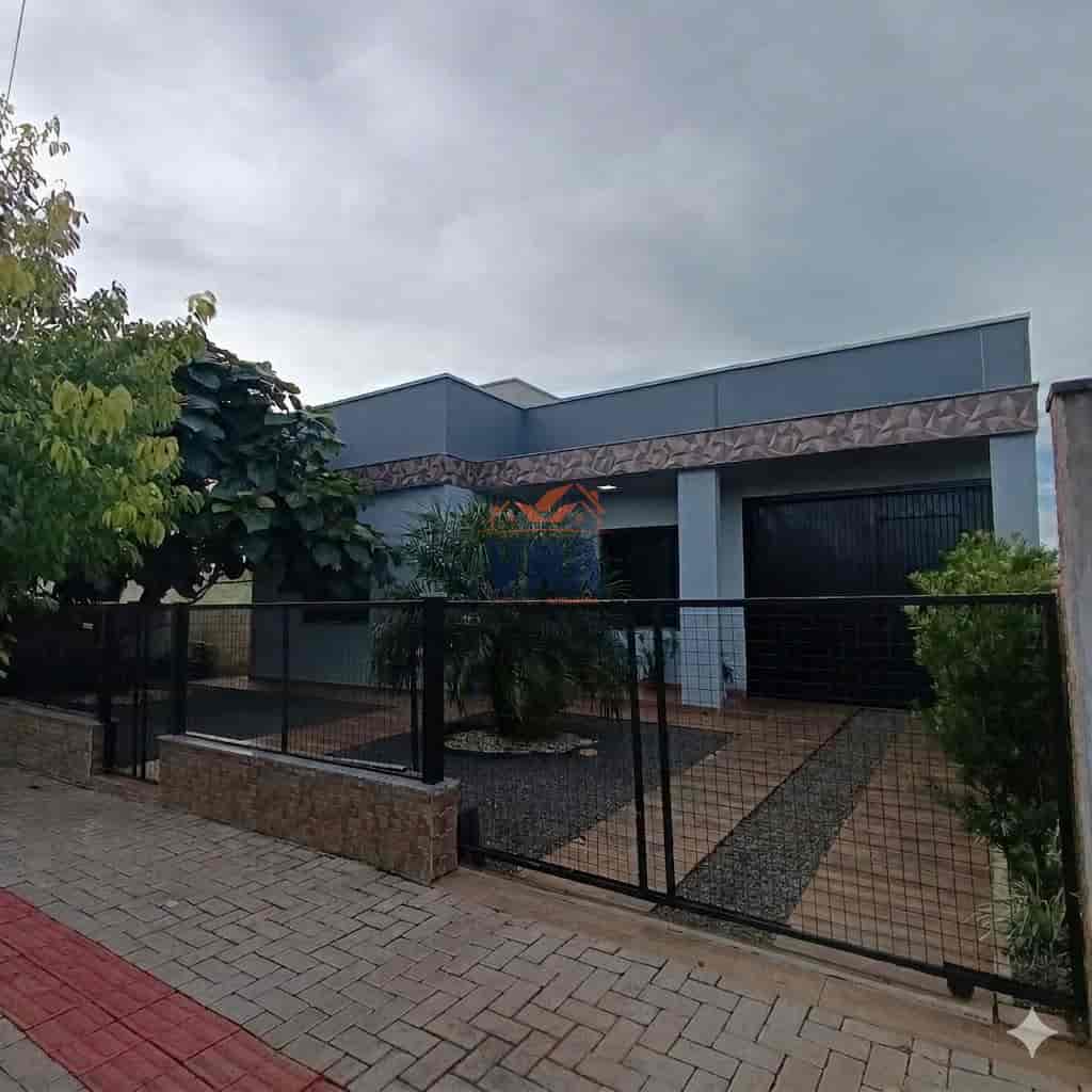 Casa Moderna com Suíte no Loteamento Belvedere!