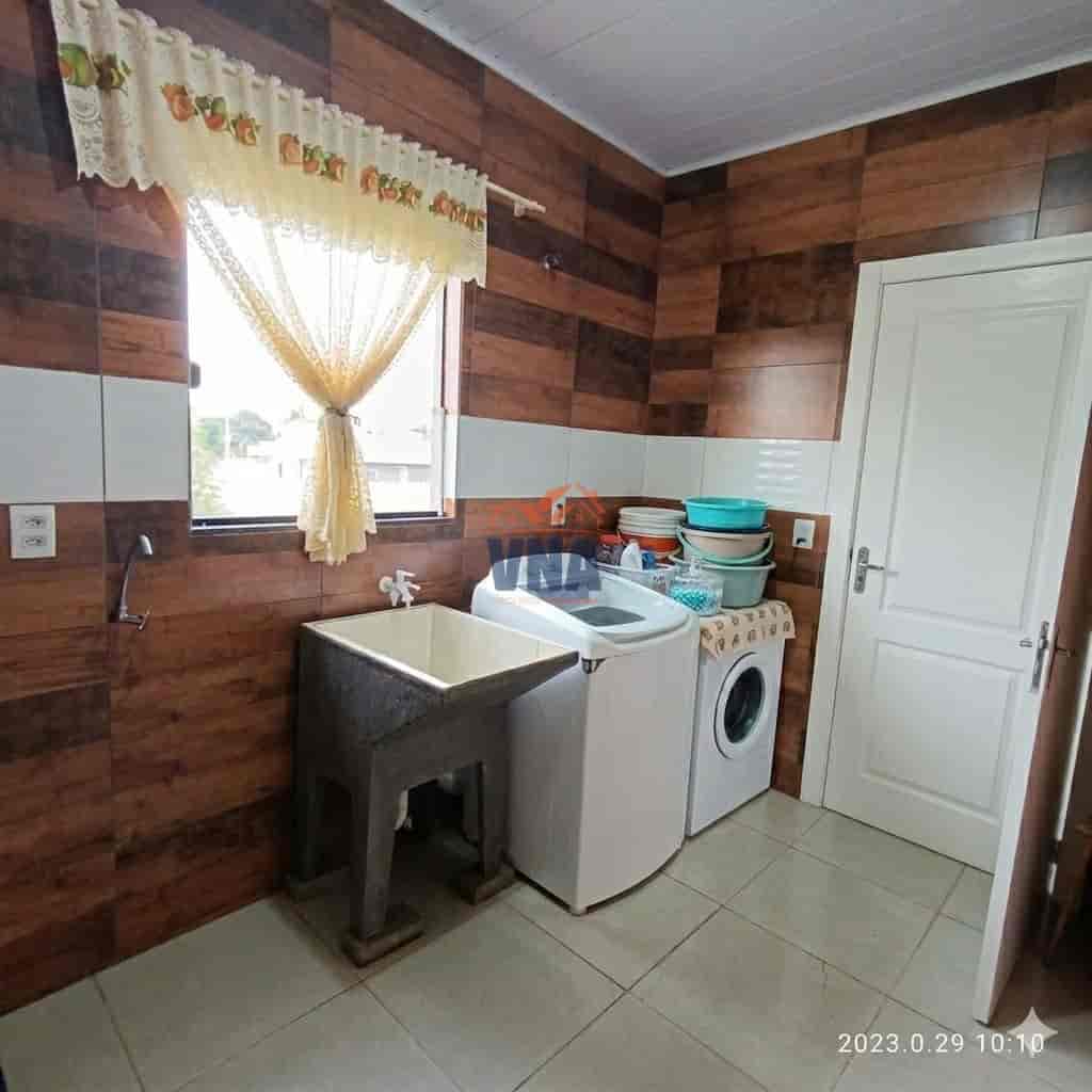 Casa Moderna com Suíte no Loteamento Belvedere!