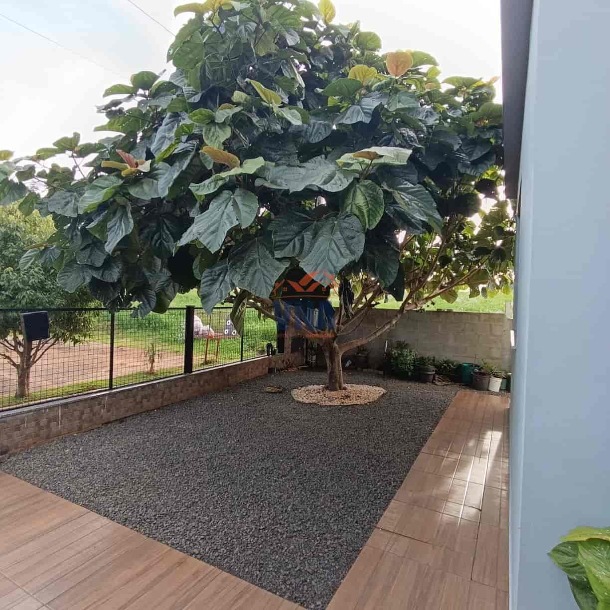 Casa Moderna com Suíte no Loteamento Belvedere!