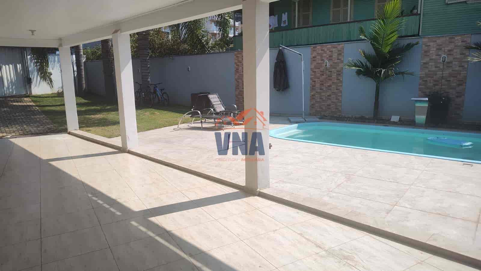 Prédio à venda em Nova Erechim (dois pisos)