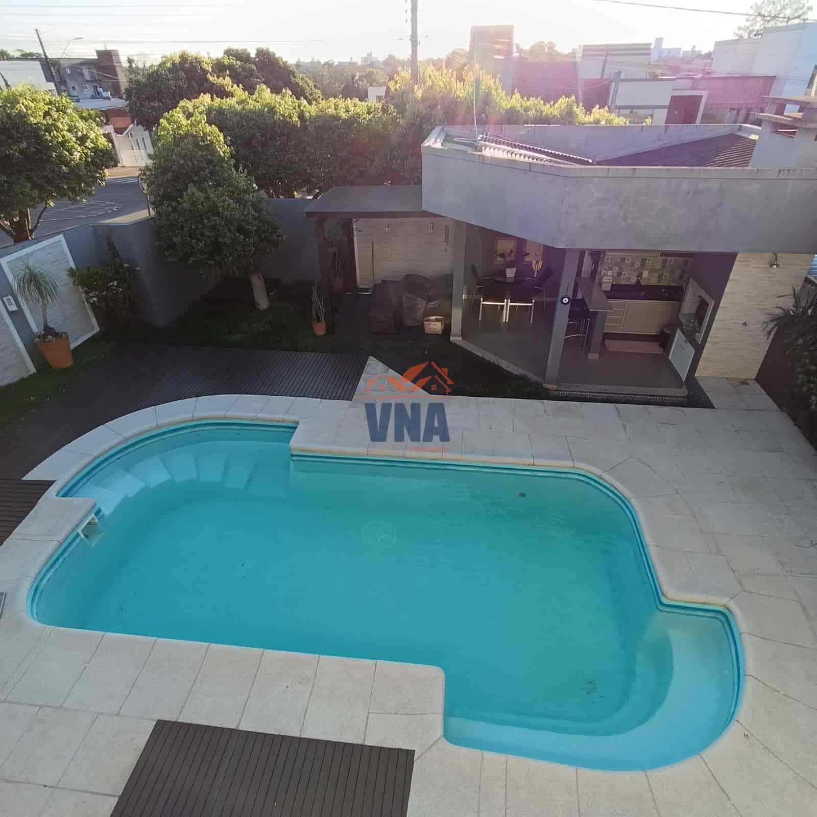 Casa alto padrão no Centro de Pinhalzinho/SC