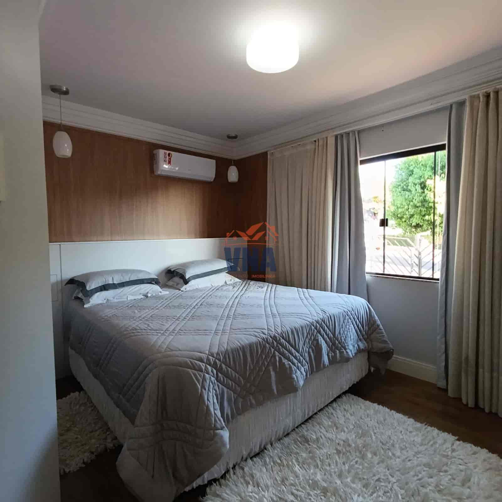 Casa alto padrão no Centro de Pinhalzinho/SC