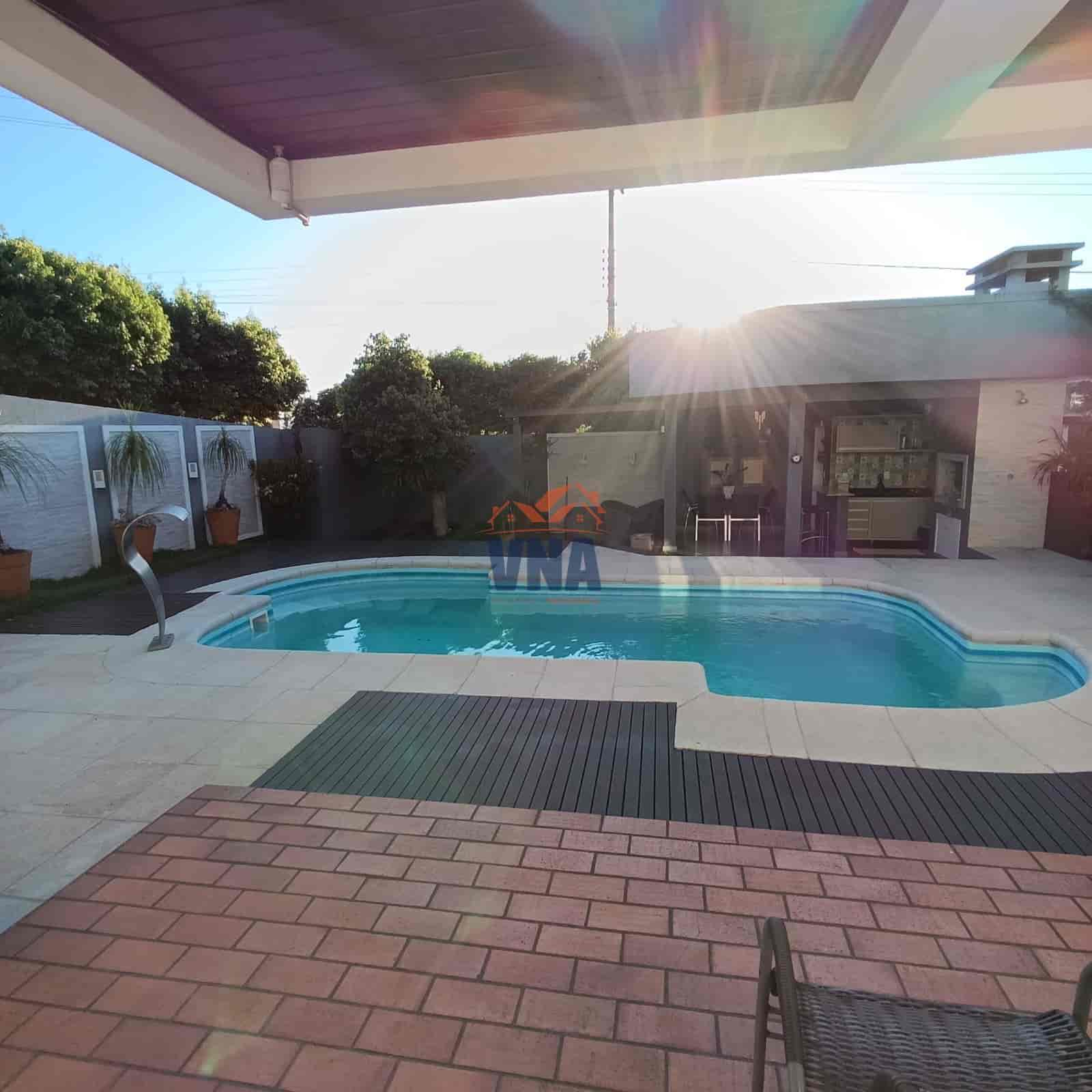 Casa alto padrão no Centro de Pinhalzinho/SC