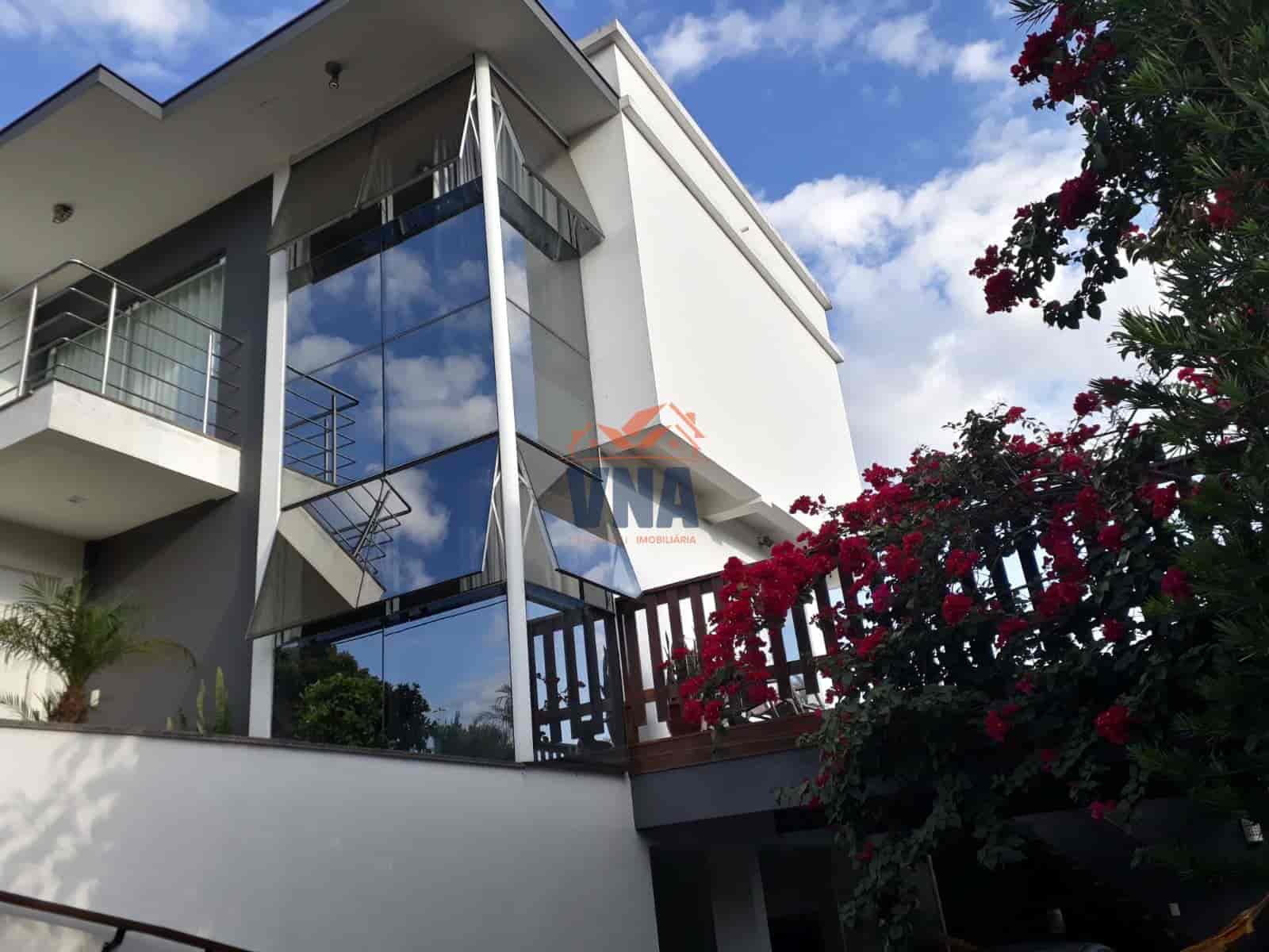 Casa a venda proximo do Centro de Pinhalzinho SC