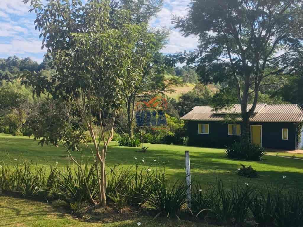 TERRA COM AVIÁRIO – Linha Fátima - Saudades/SC