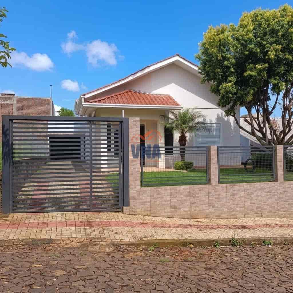 Casa a Venda no Pioneiro - Pinhalzinho SC